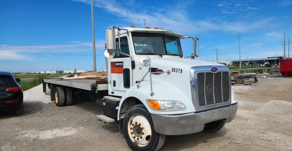 Peterbilt 330